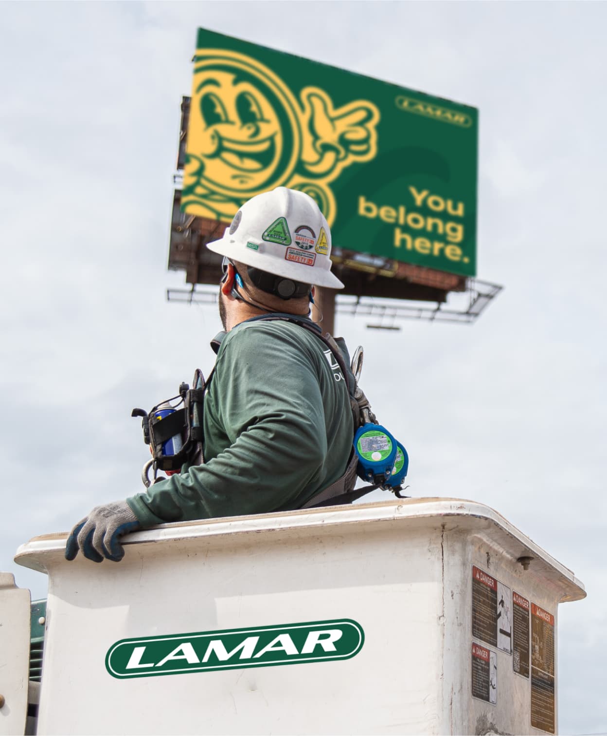 Lamar vehicle wrap design